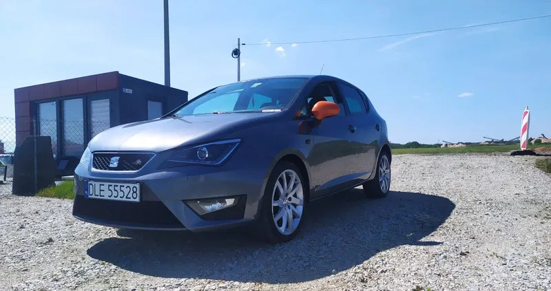 samochody osobowe Seat Ibiza cena 27700 przebieg: 170000, rok produkcji 2013 z Legnica